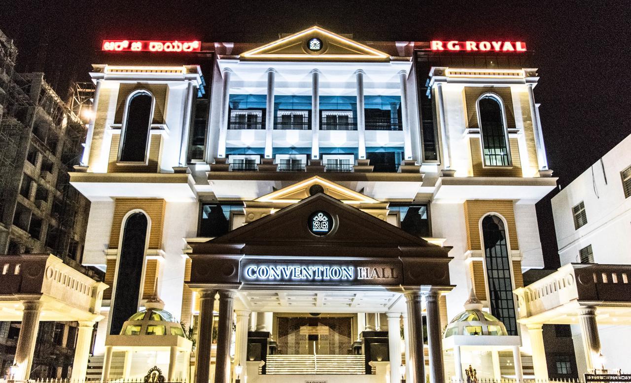 Rg Royal Hotel Bangalore Buitenkant foto
